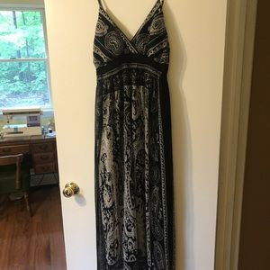 Black/white ankle length.Sheer with liner.